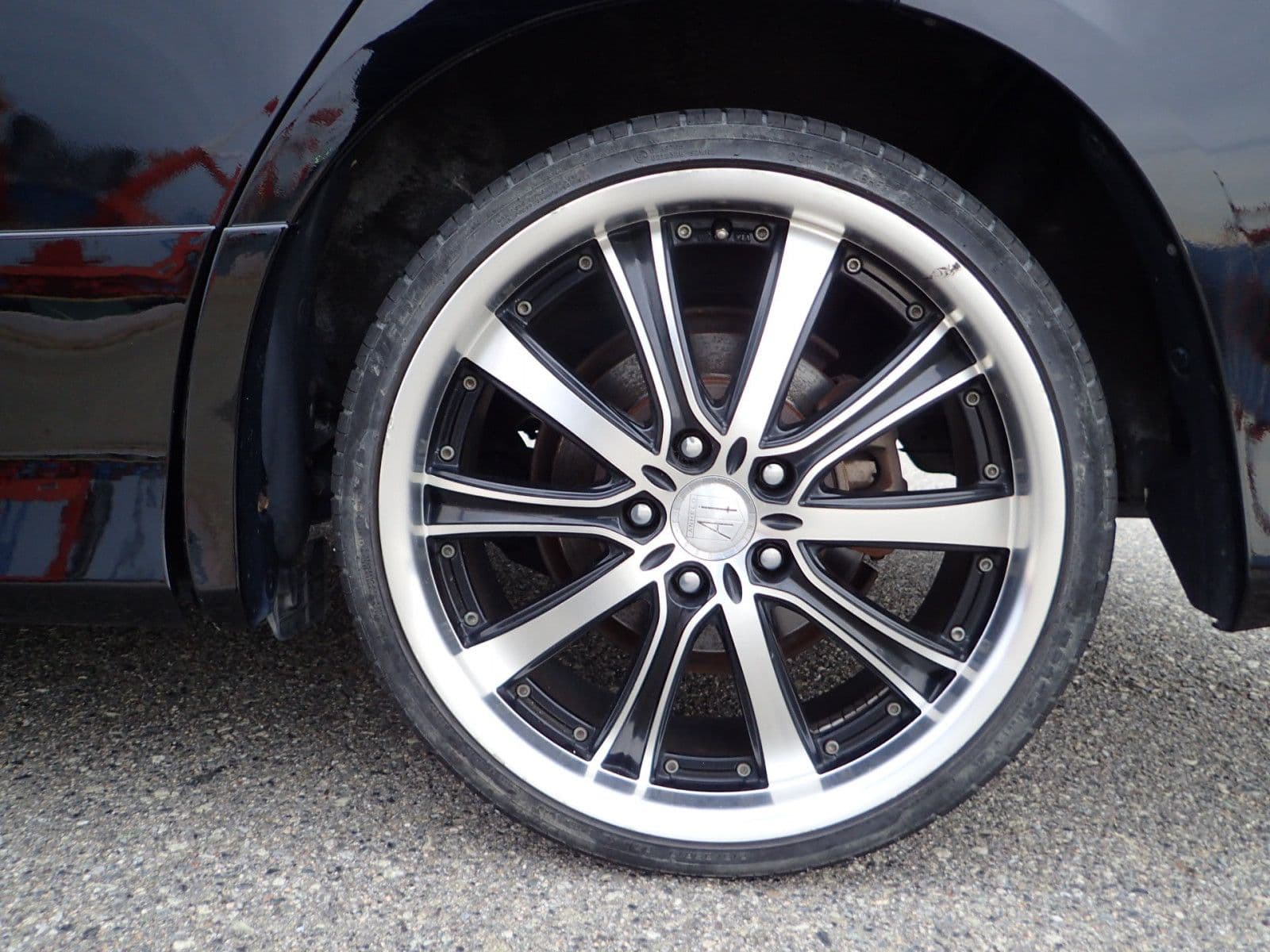 Vehicle SU00001135 large view 11