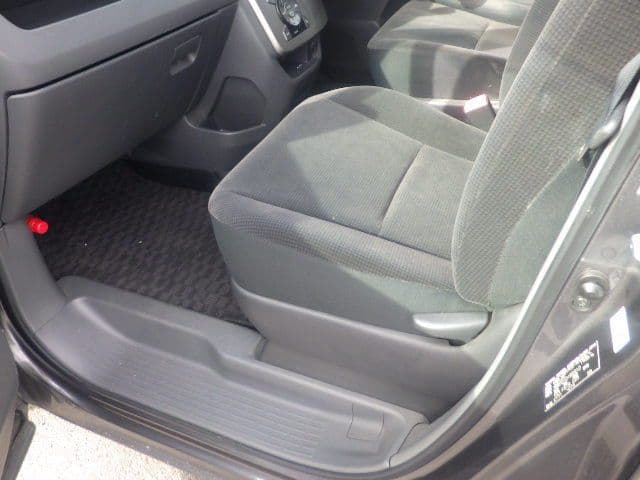 Vehicle SU00001152 large view 25