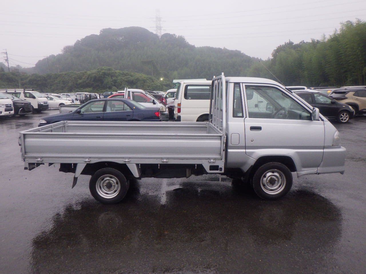 Vehicle SU00001142 large view 7