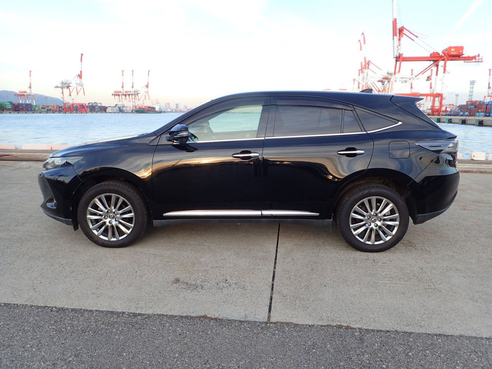 Vehicle SU00001126 large view 3