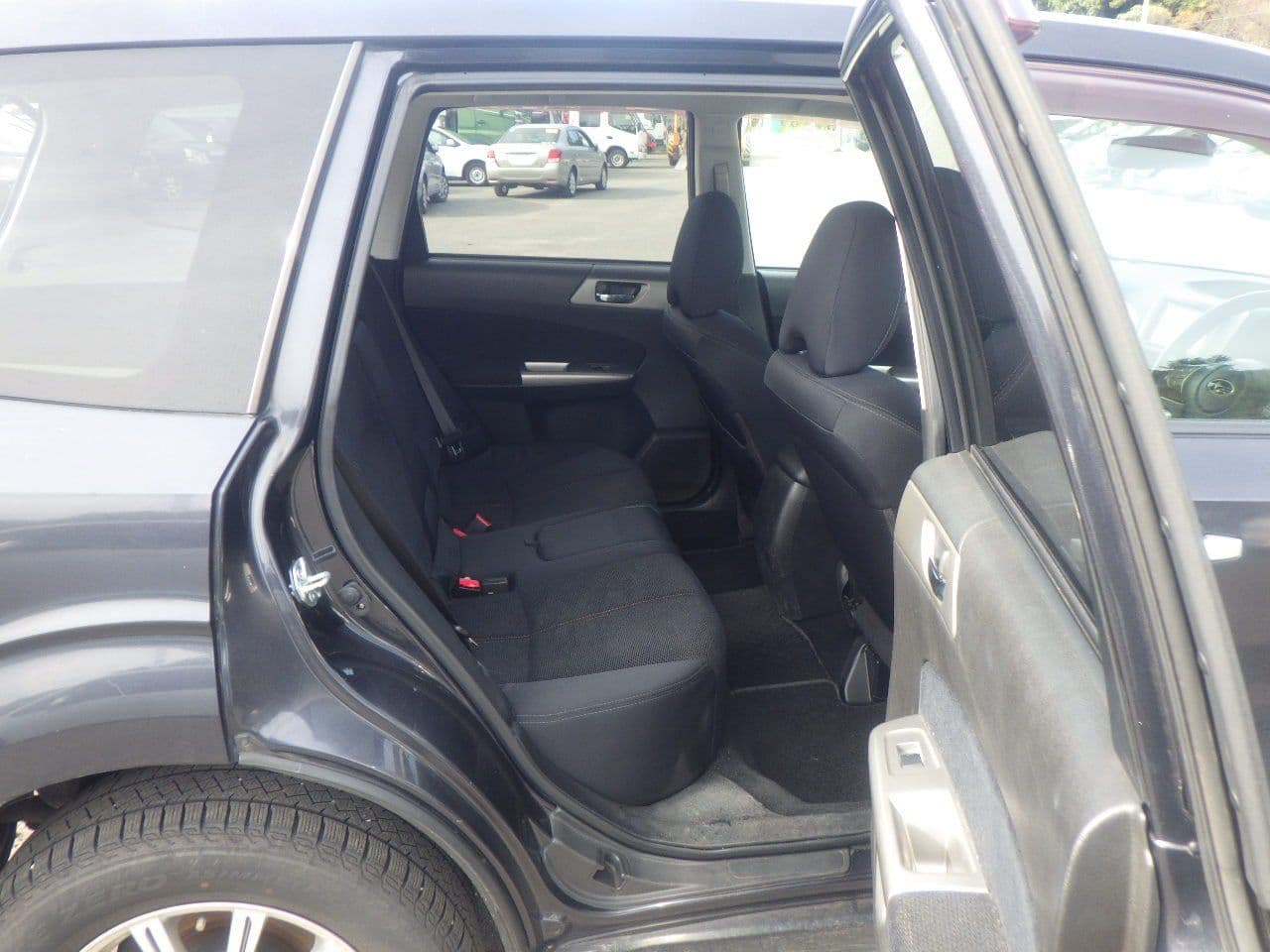 Vehicle SU00001119 large view 21