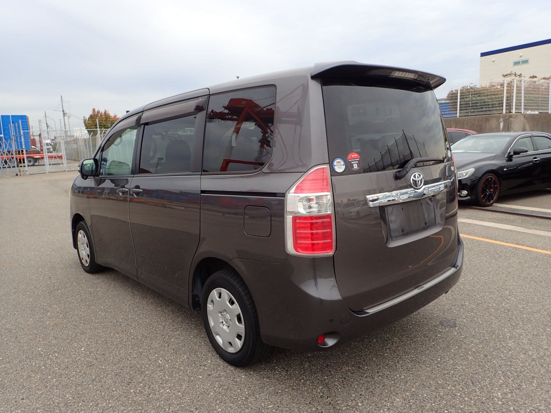 Vehicle SU00001145 large view 4