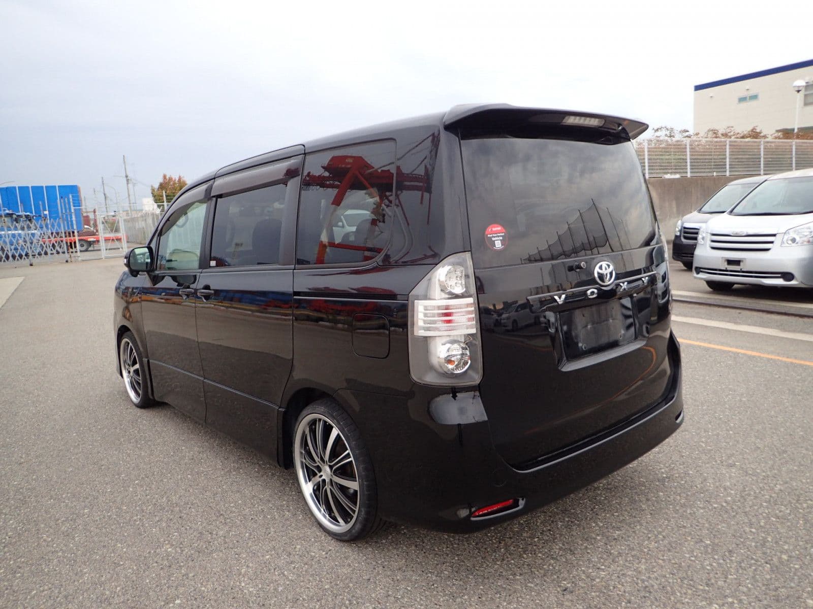 Vehicle SU00001135 large view 4