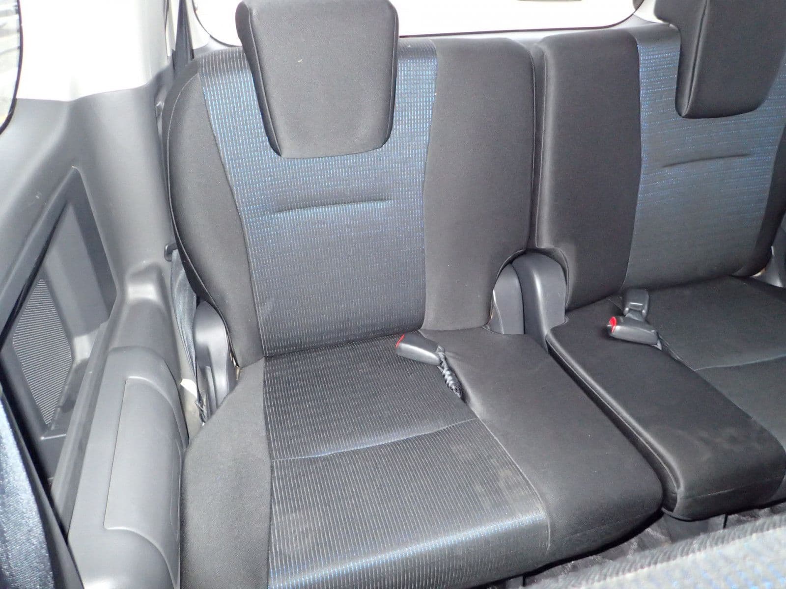 Vehicle SU00001135 large view 24