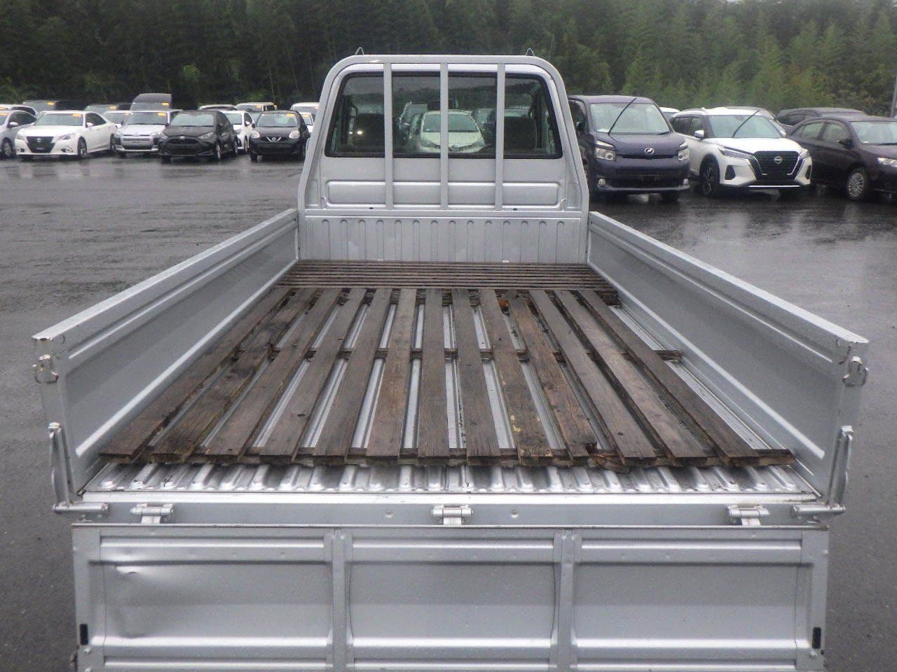 Vehicle SU00001142 large view 19