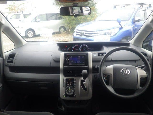 Vehicle SU00001143 large view 23