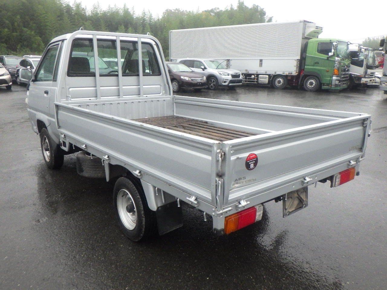 Vehicle SU00001142 large view 4