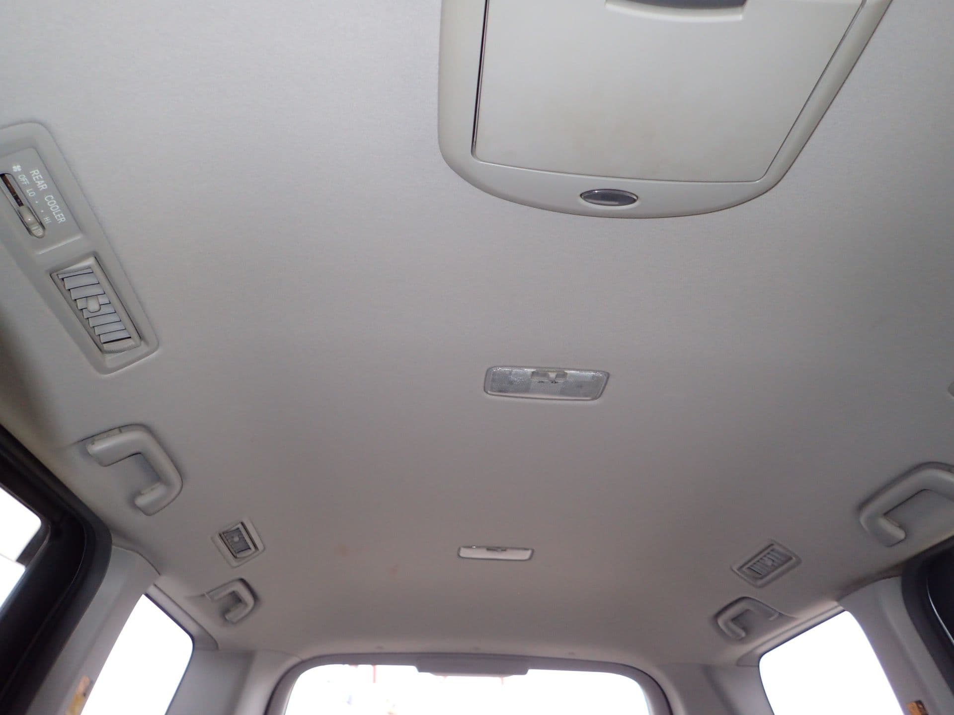 Vehicle SU00001153 large view 27