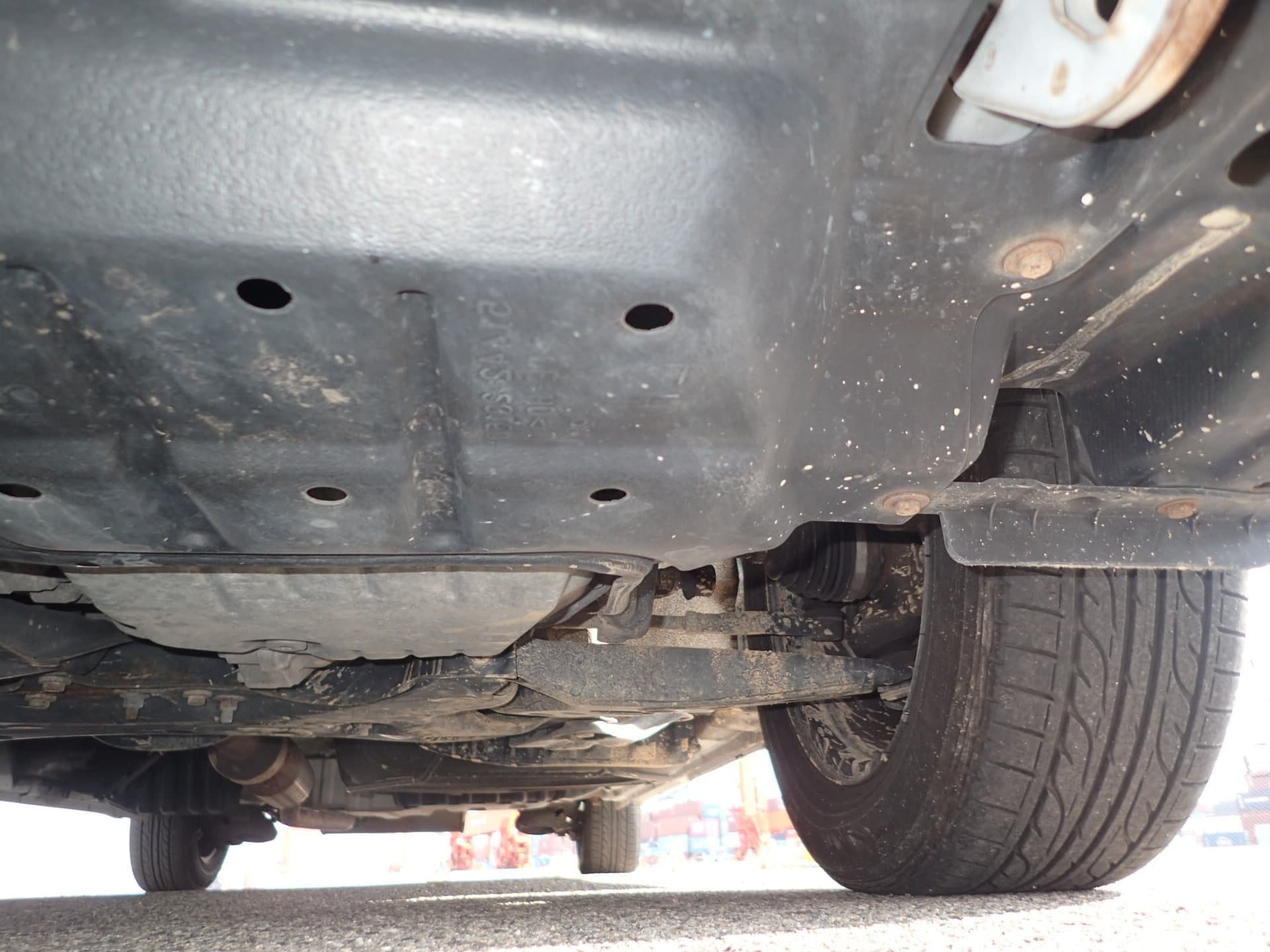 Vehicle SU00001200 large view 15