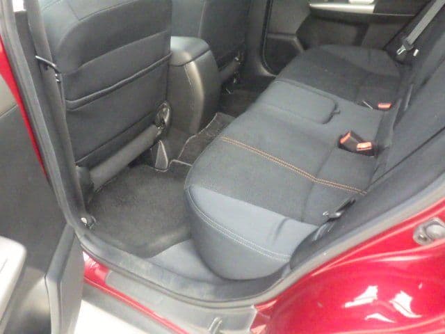 Vehicle SU00001173 large view 25