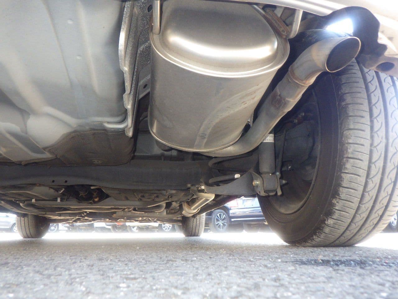 Vehicle SU00001176 large view 15