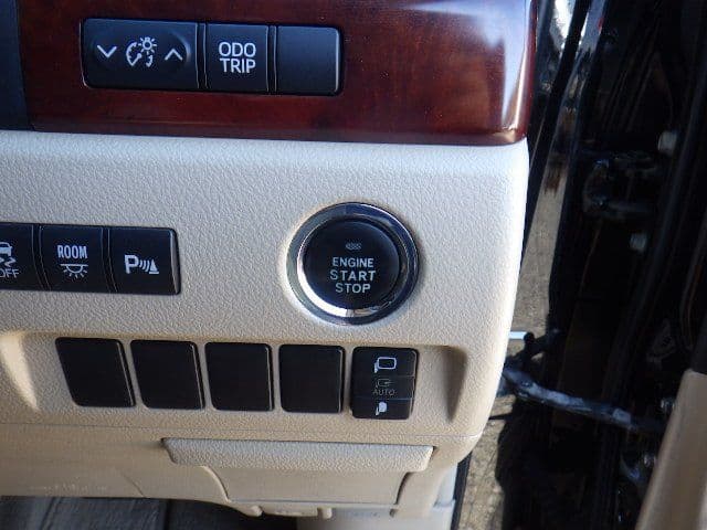 Vehicle SU00001198 large view 33