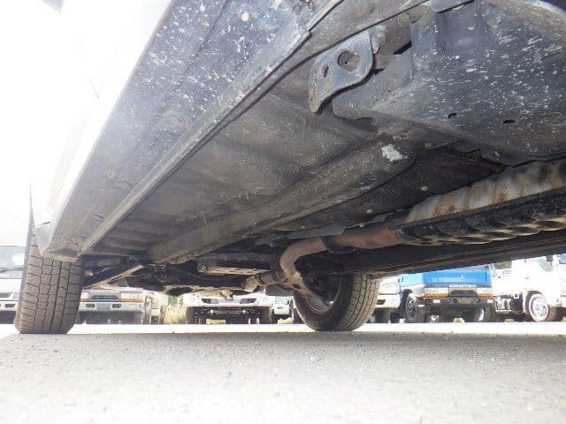 Vehicle SU00001192 large view 17