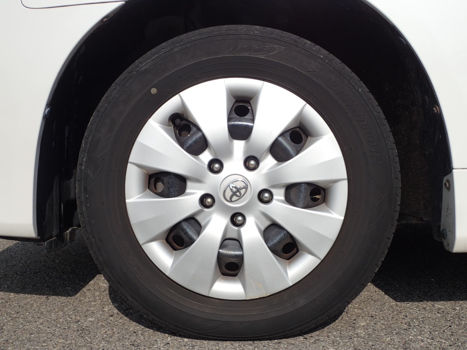 Vehicle SU00001200 large view 10