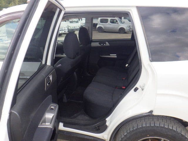 Vehicle SU00001192 large view 23