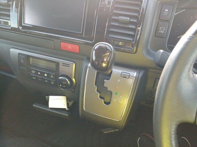 Vehicle SU00001257 large view 32