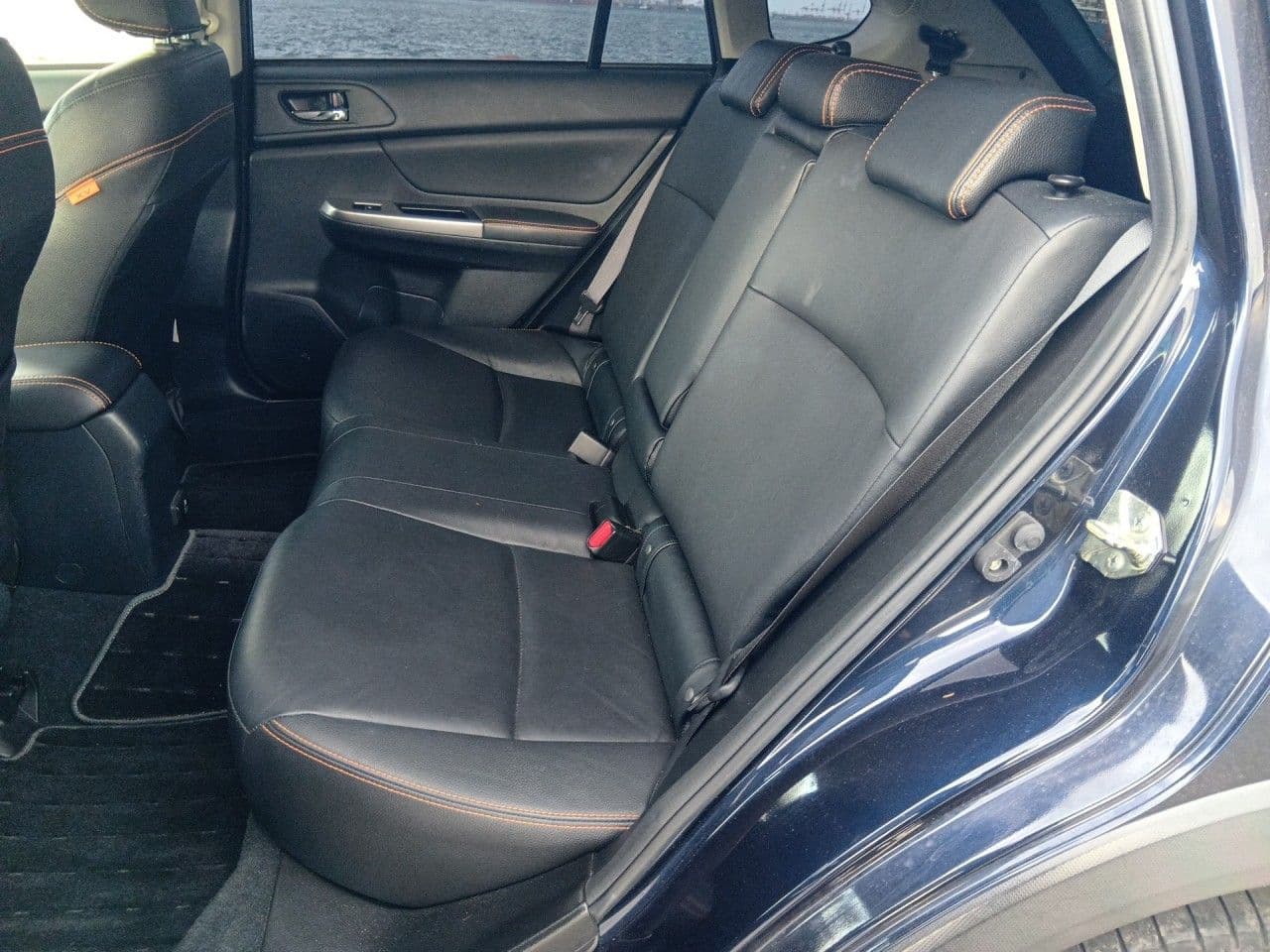 Vehicle SU00001256 large view 24