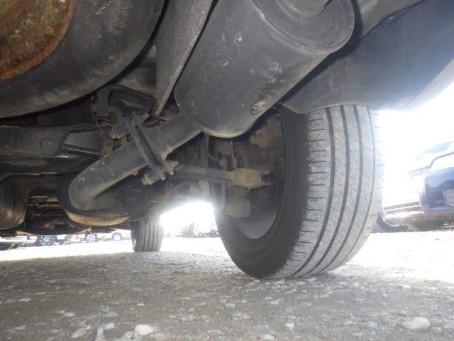 Vehicle SU00001207 large view 16