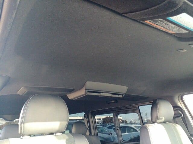 Vehicle SU00001257 large view 35