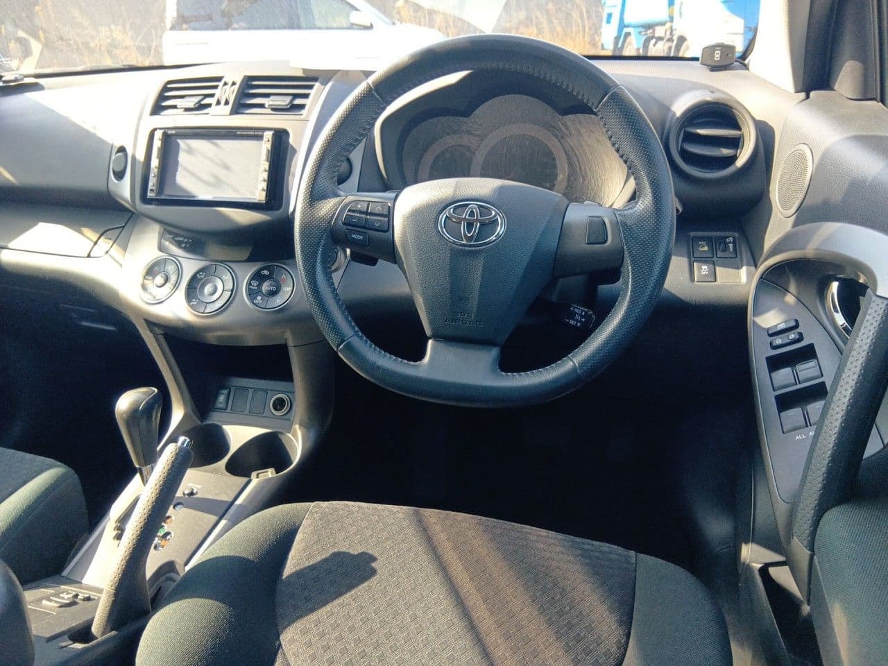 Vehicle SU00001238 large view 27