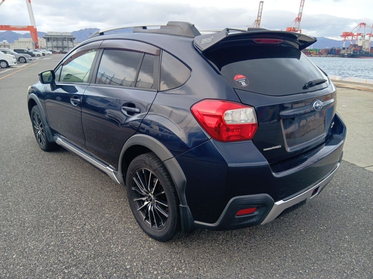 Vehicle SU00001256 large view 3