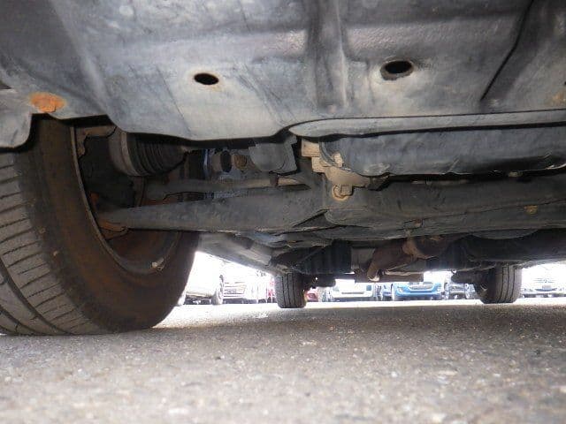 Vehicle SU00001242 large view 15