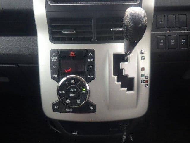 Vehicle SU00001290 large view 32