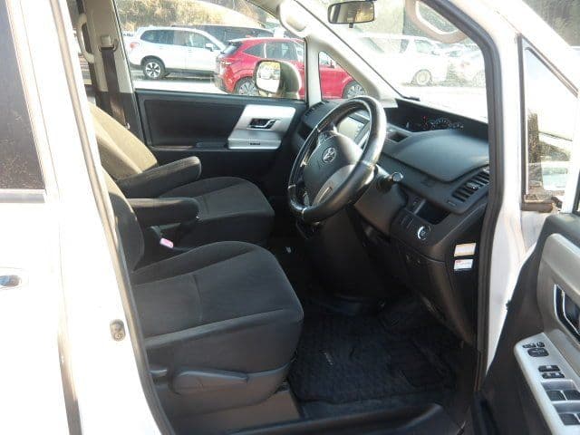 Vehicle SU00001242 large view 21