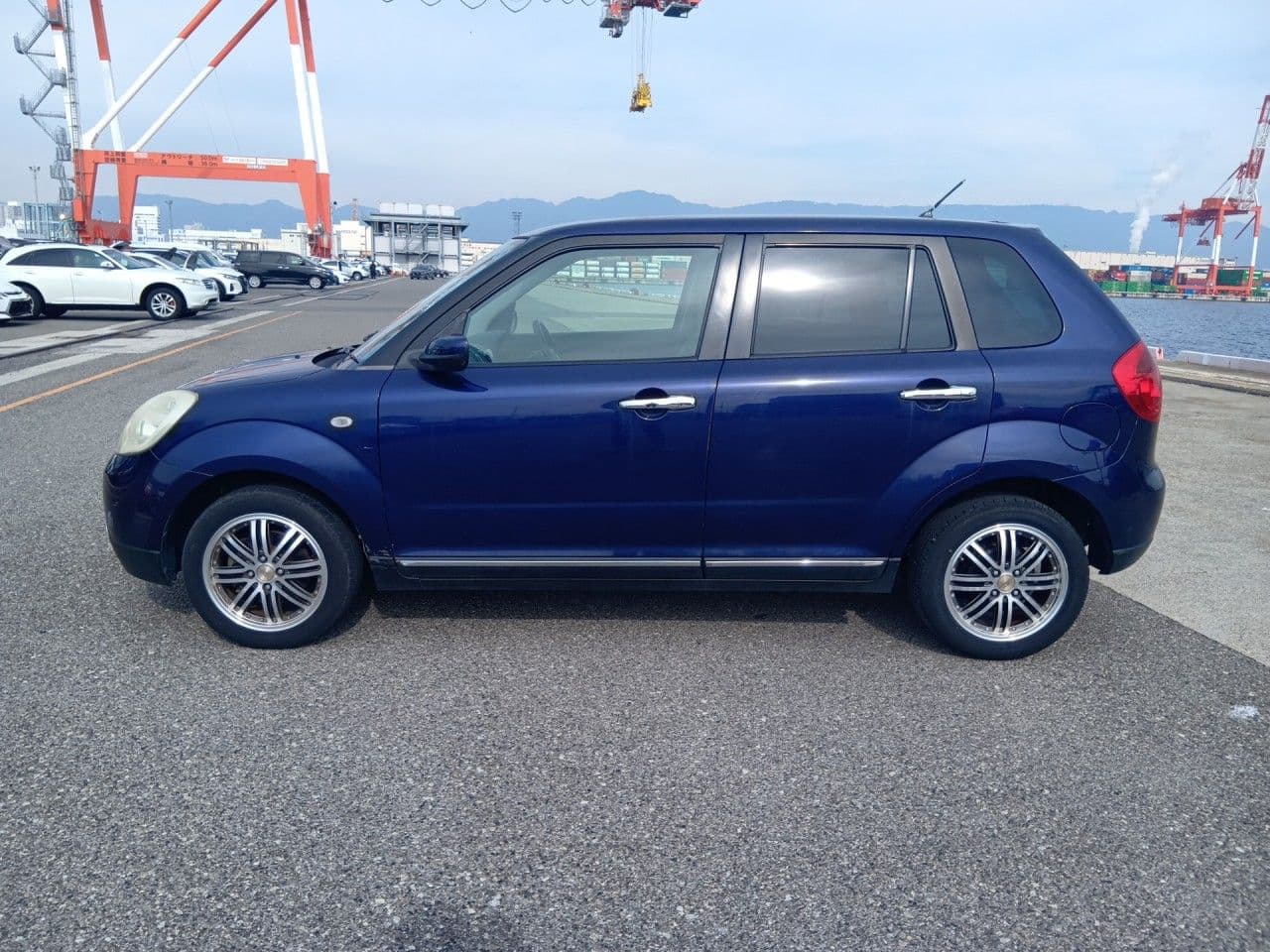 Vehicle SU00001294 large view 3