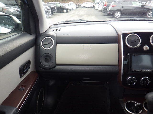 Vehicle SU00001297 large view 29