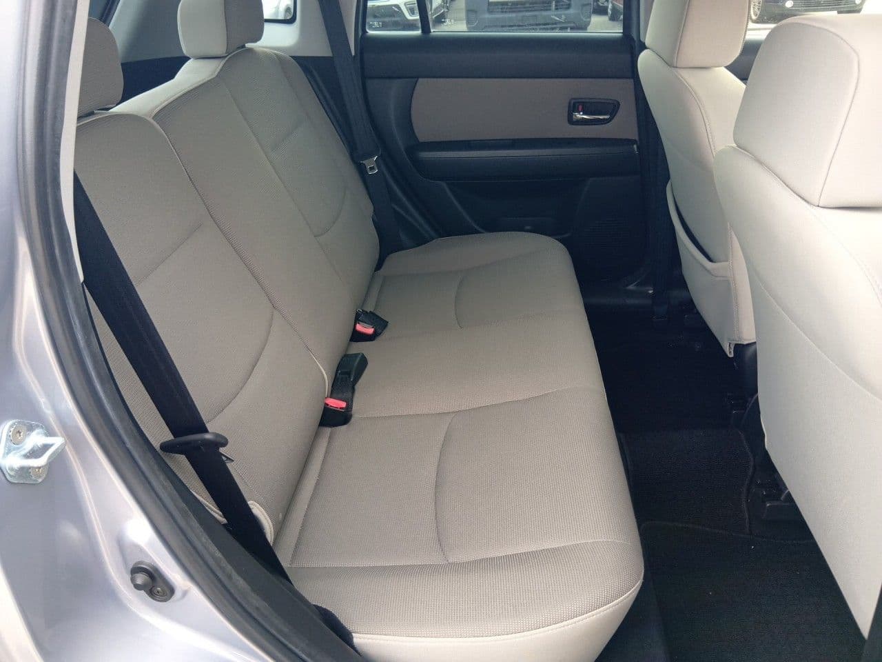 Vehicle SU00001296 large view 22