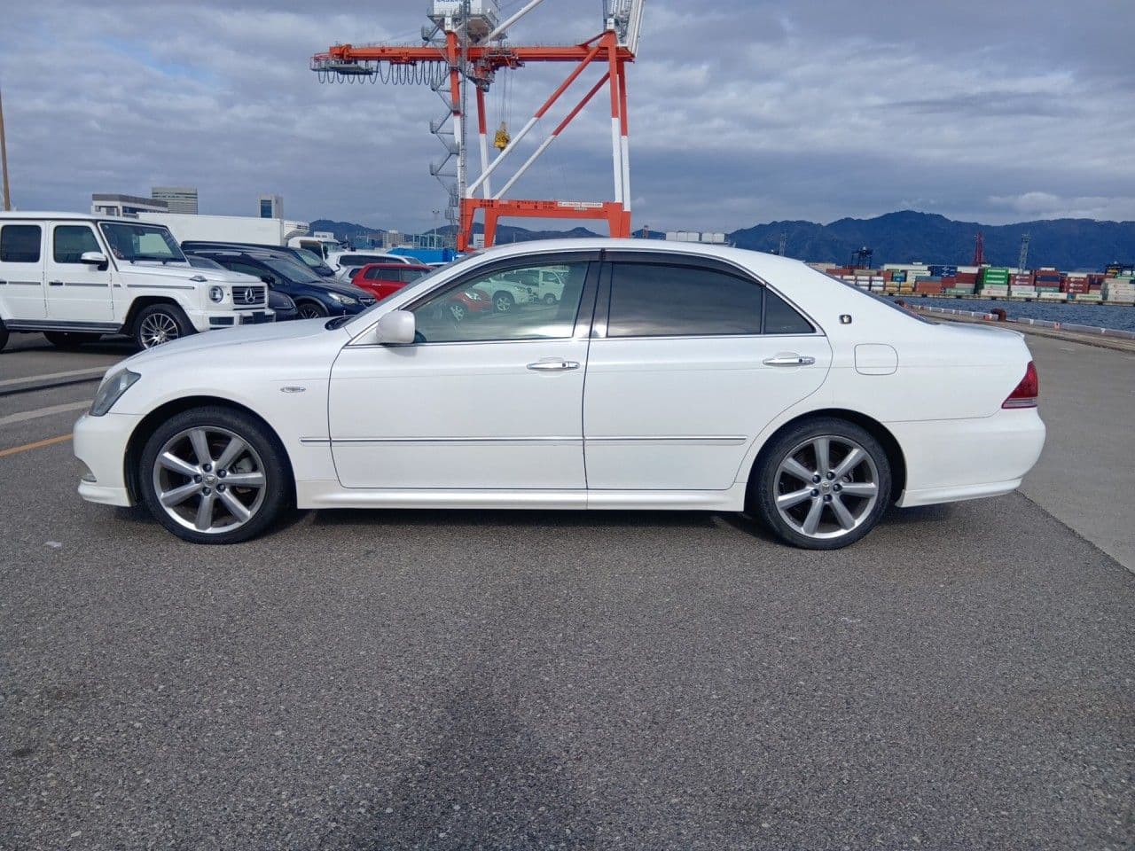 Vehicle SU00001288 large view 3