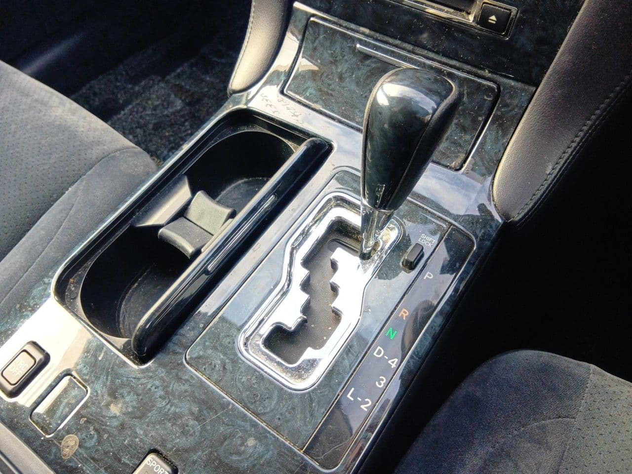 Vehicle SU00001288 large view 34