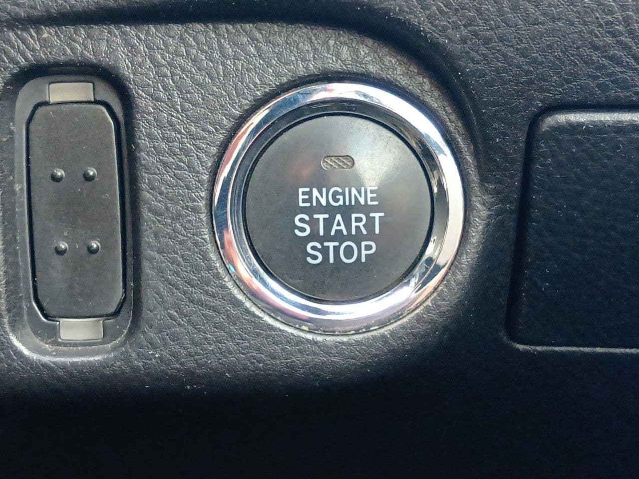 Vehicle SU00001288 large view 36