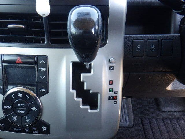 Vehicle SU00001264 large view 34