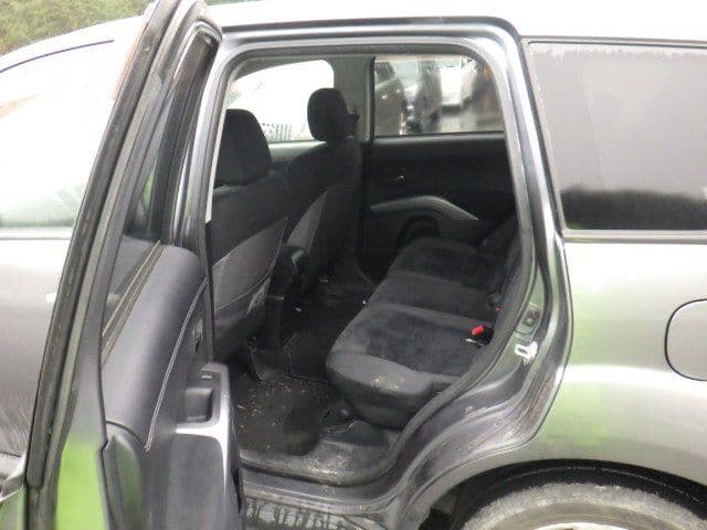 Vehicle SU00001214 large view 25