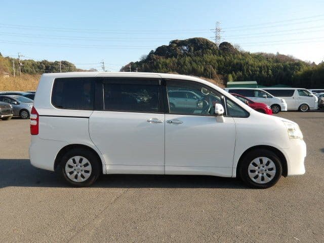 Vehicle SU00001242 large view 7