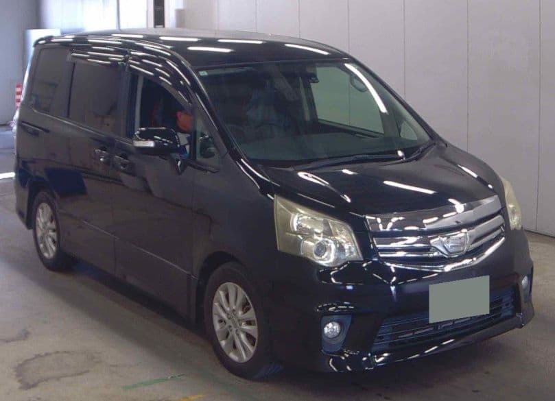 2011 TOYOTA NOAH Si