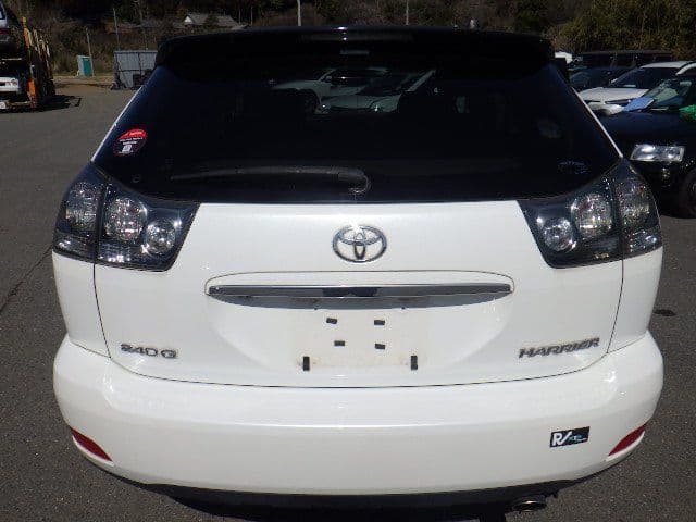 Vehicle SU00001324 large view 4