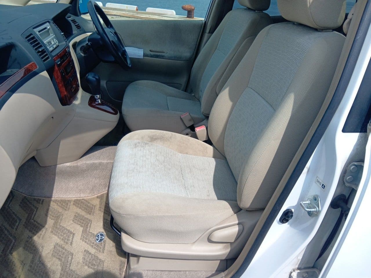 Vehicle SU00001379 large view 26