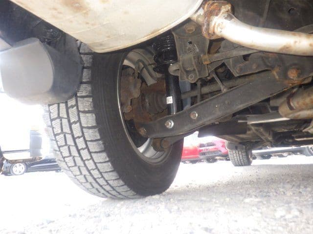 Vehicle SU00001327 large view 16