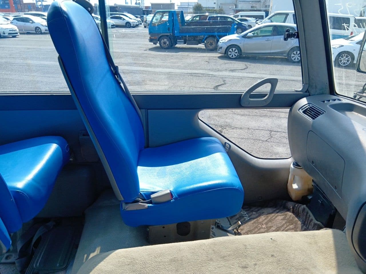 Vehicle SU00001417 large view 22