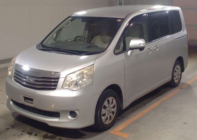 2011 TOYOTA NOAH X SMART EDITION