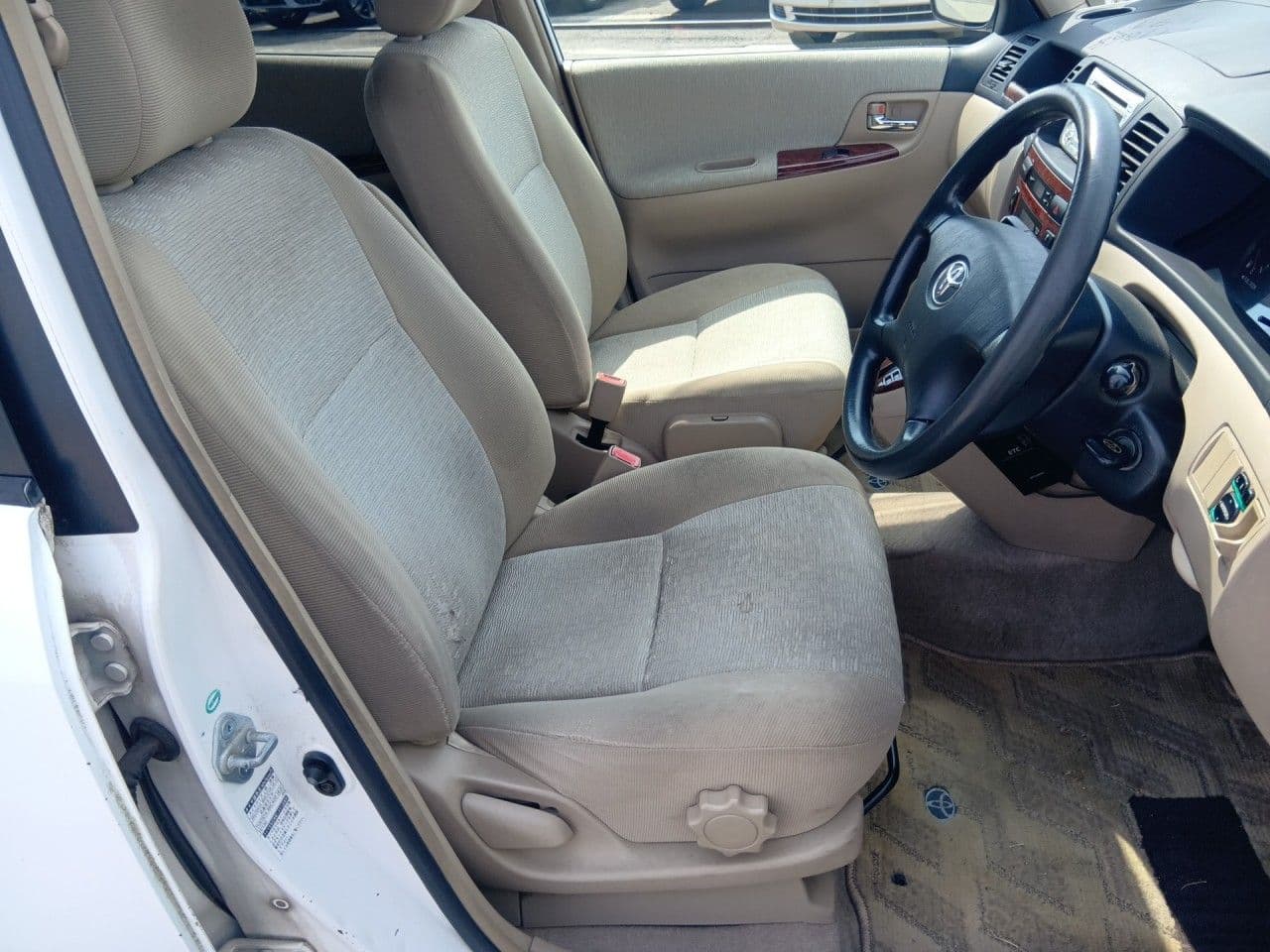 Vehicle SU00001379 large view 21