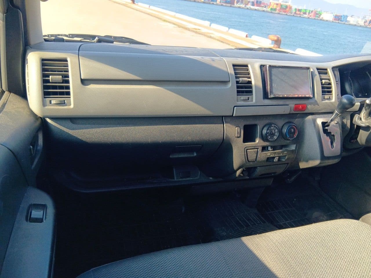 Vehicle SU00001389 large view 28