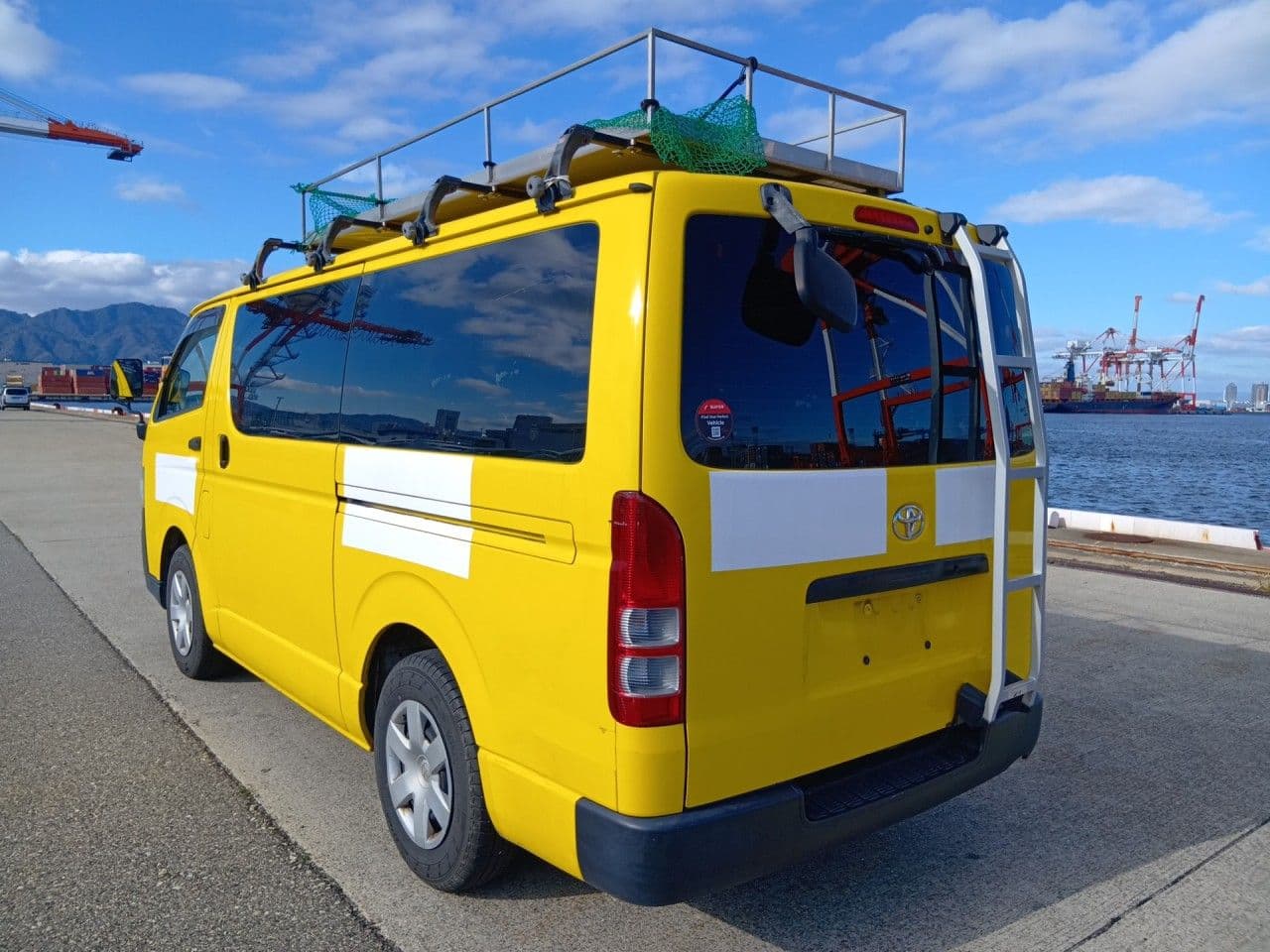 Vehicle SU00001390 large view 3