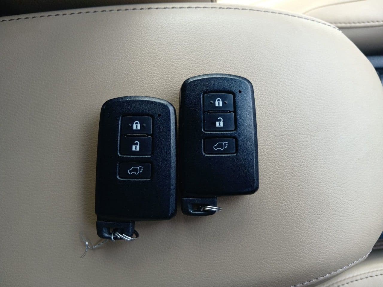 Vehicle SU00001376 large view 33