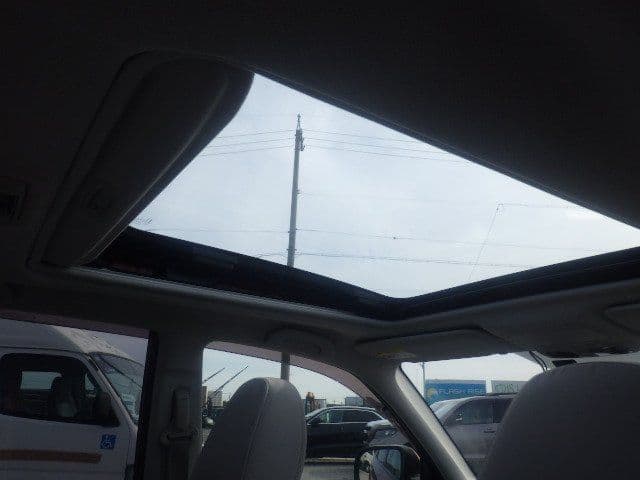 Vehicle SU00001327 large view 27