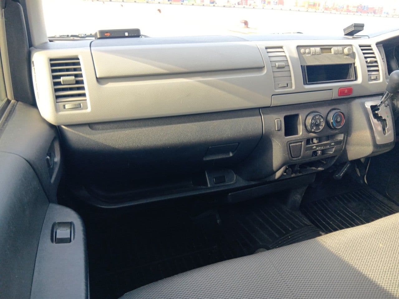 Vehicle SU00001340 large view 29