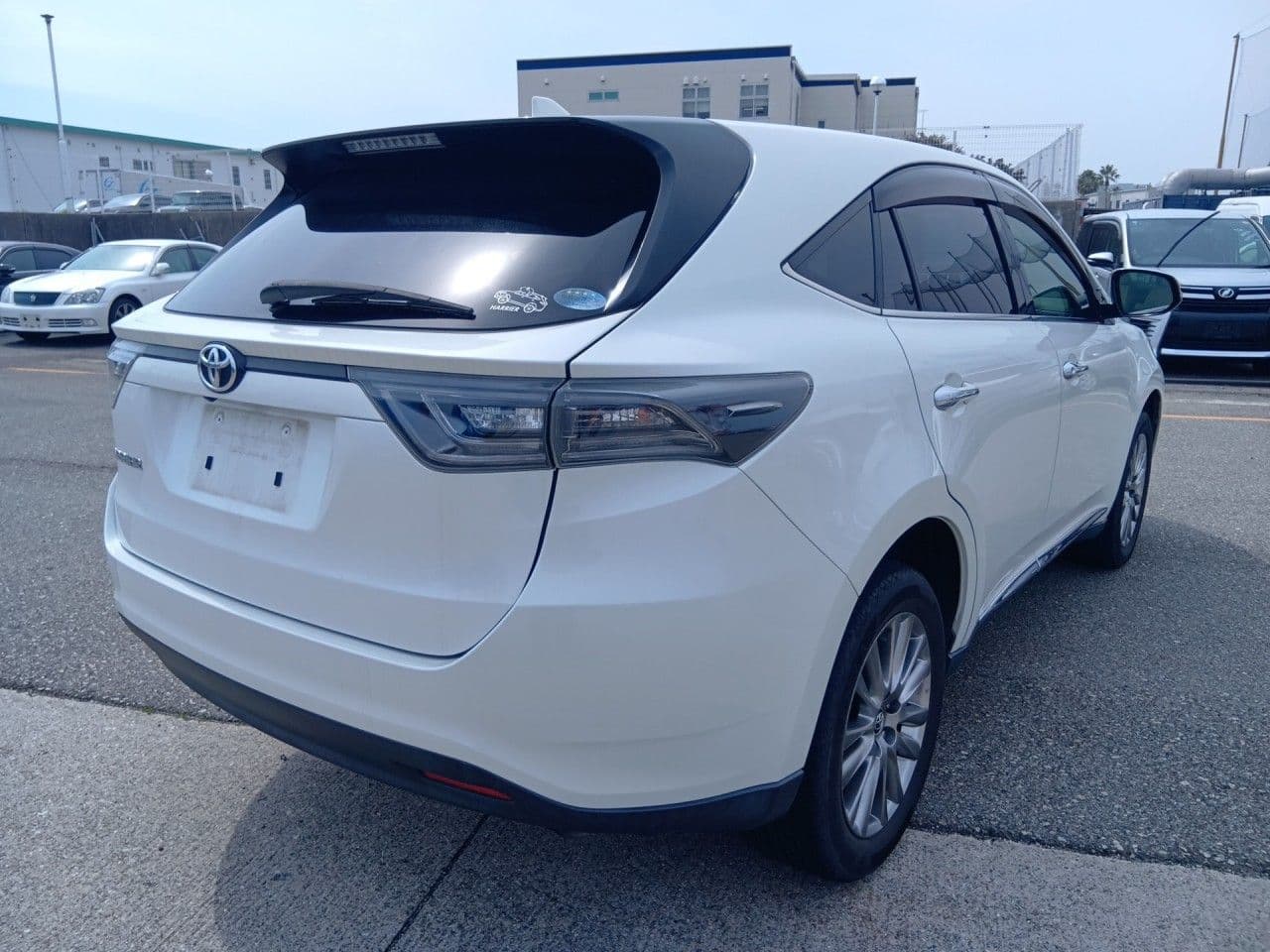 Vehicle SU00001376 large view 5